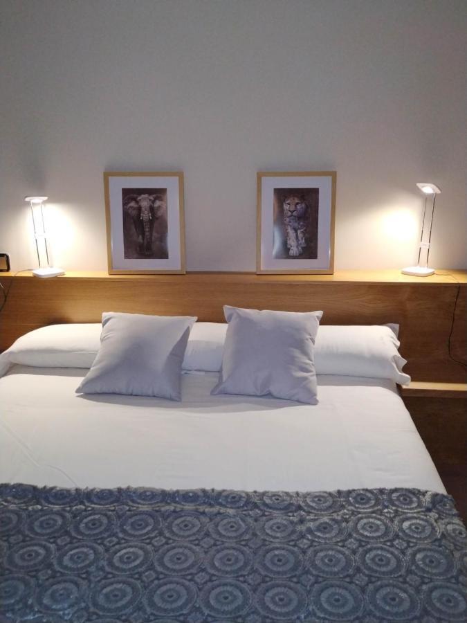 Aparthotel El Serch Andorra la Vella Exterior photo